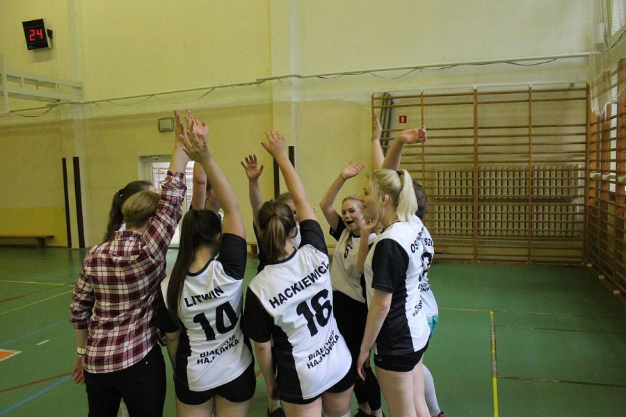 34646035_623171321367788_4762416761809141760_n