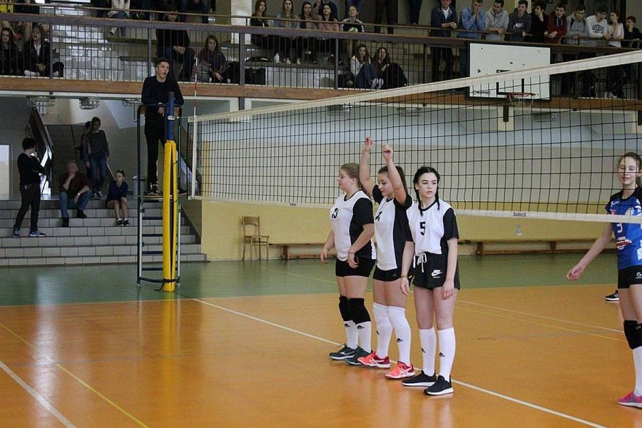 27498039_575085909507344_1662313324_n